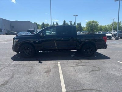 2023 Nissan TITAN Crew Cab SV