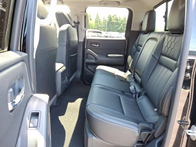 2024 Nissan Frontier Crew Cab SL