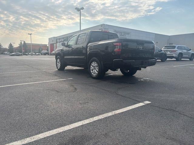 2023 Nissan Frontier Crew Cab 4x4 SV Auto