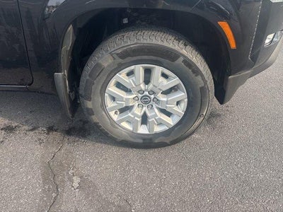 2023 Nissan Frontier Crew Cab 4x4 SV Auto