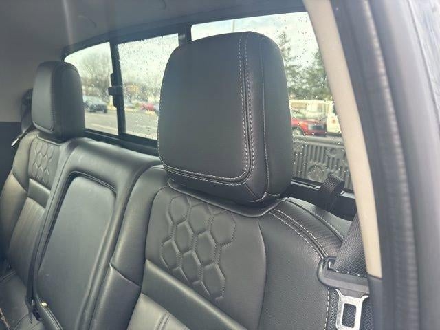 2023 Nissan Frontier Crew Cab 4x4 SV Auto