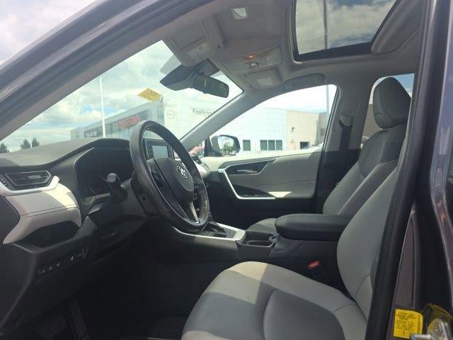 2019 Toyota RAV4 XLE Premium AWD (Natl)