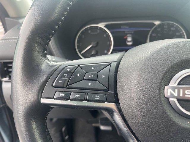 2025 Nissan Sentra SV CVT