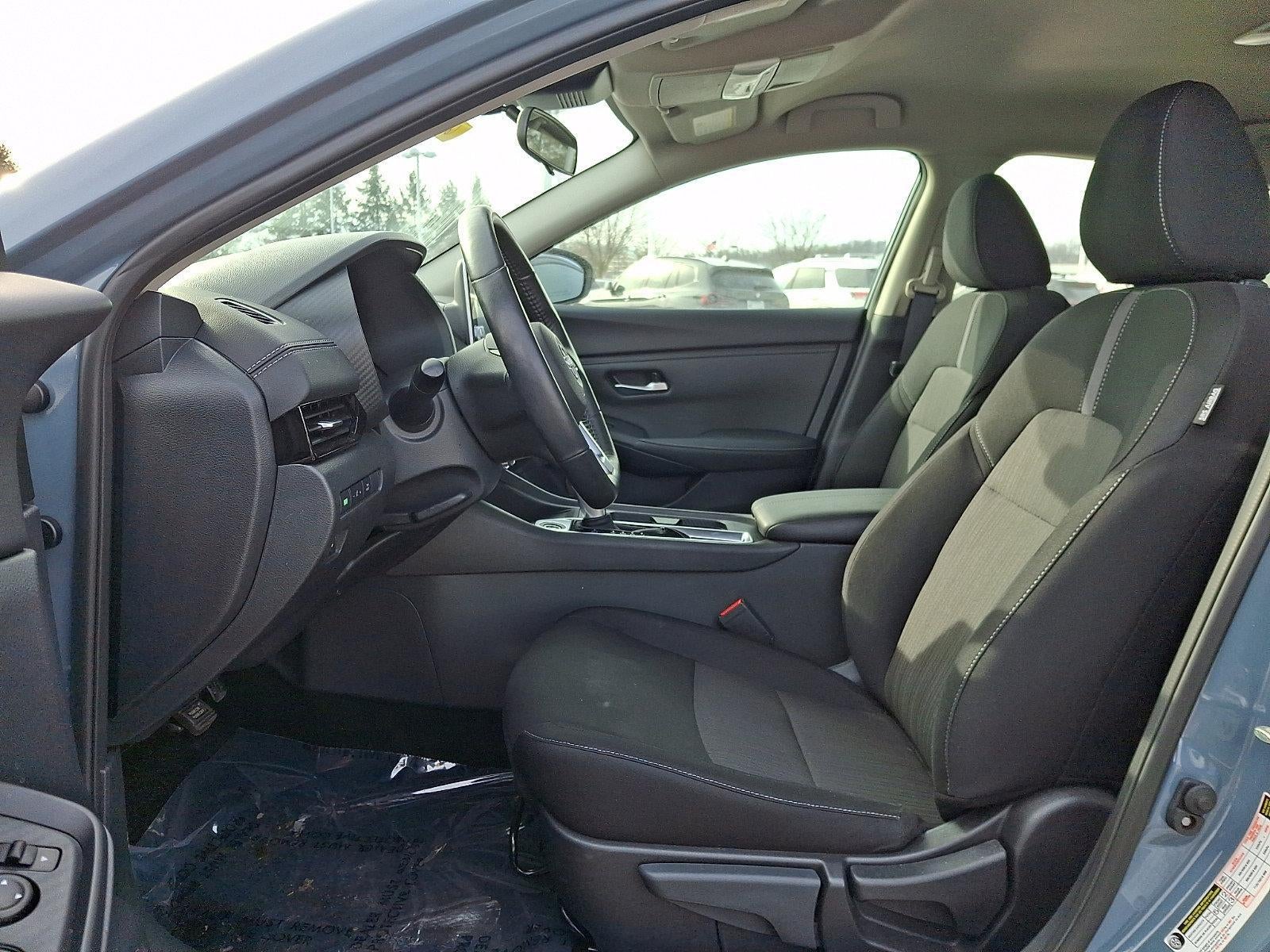 2025 Nissan Sentra SV CVT