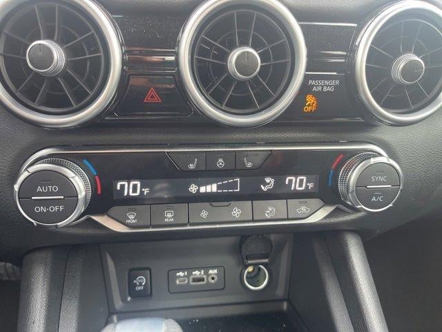 2025 Nissan Sentra SV CVT