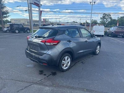 2019 Nissan Kicks S FWD