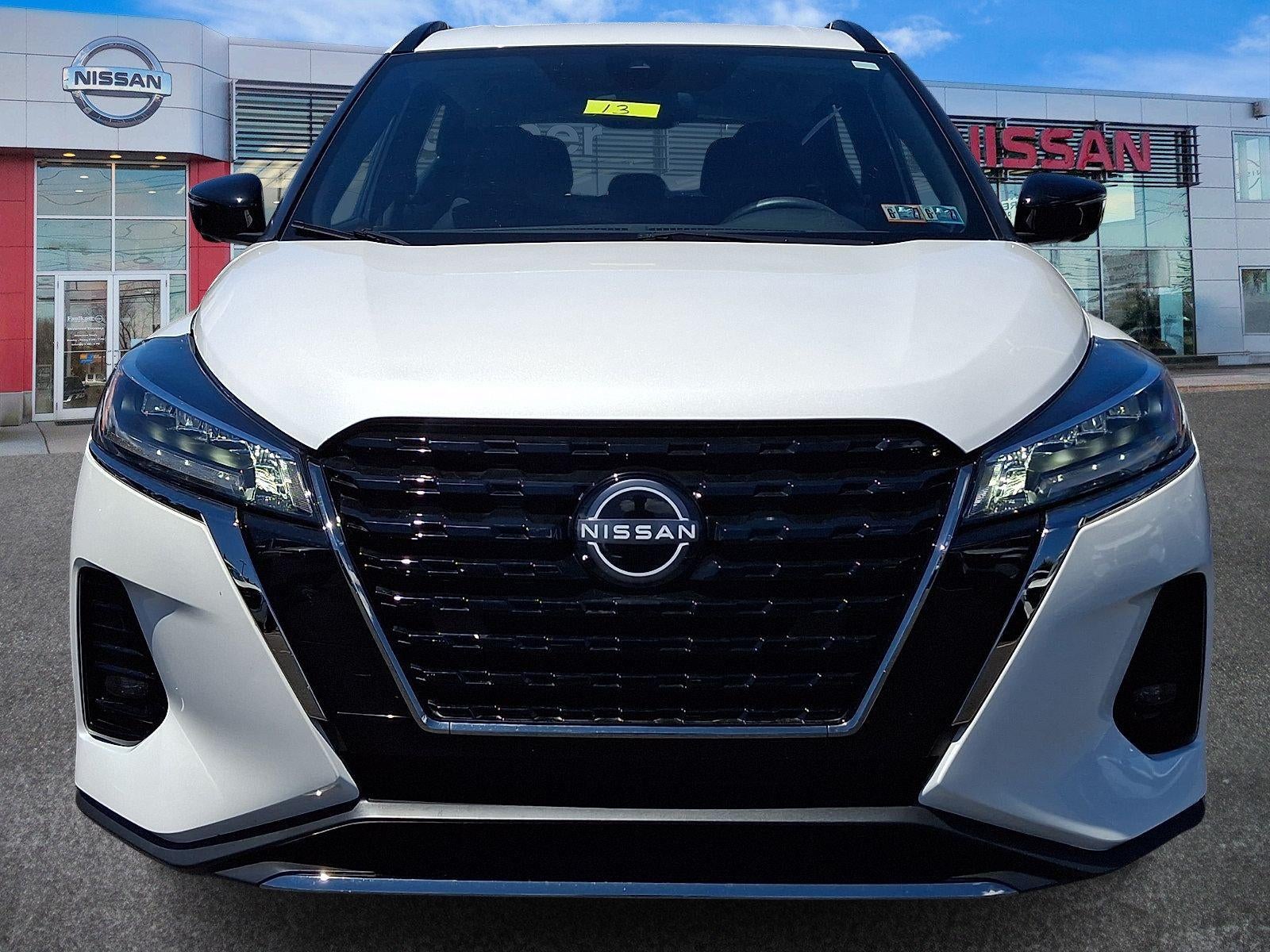 2023 Nissan Kicks SR