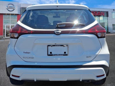 2023 Nissan Kicks SR