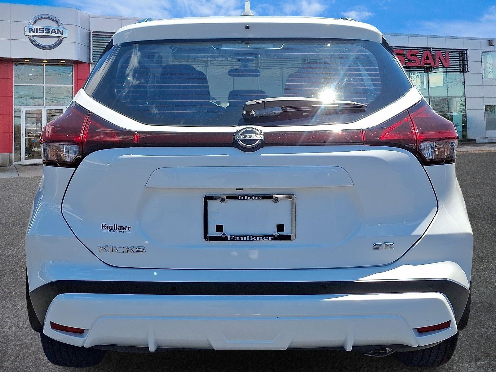 2023 Nissan Kicks SR