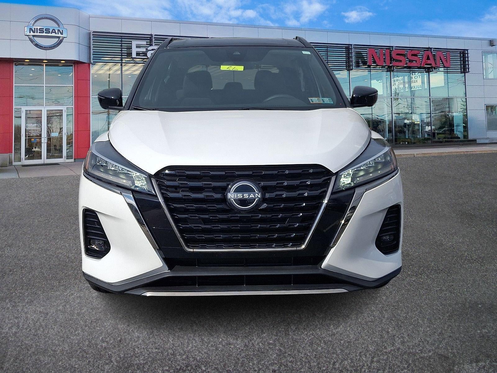 2023 Nissan Kicks SR