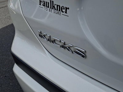 2023 Nissan Kicks SR