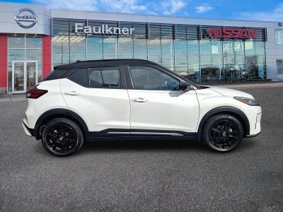 2023 Nissan Kicks SR