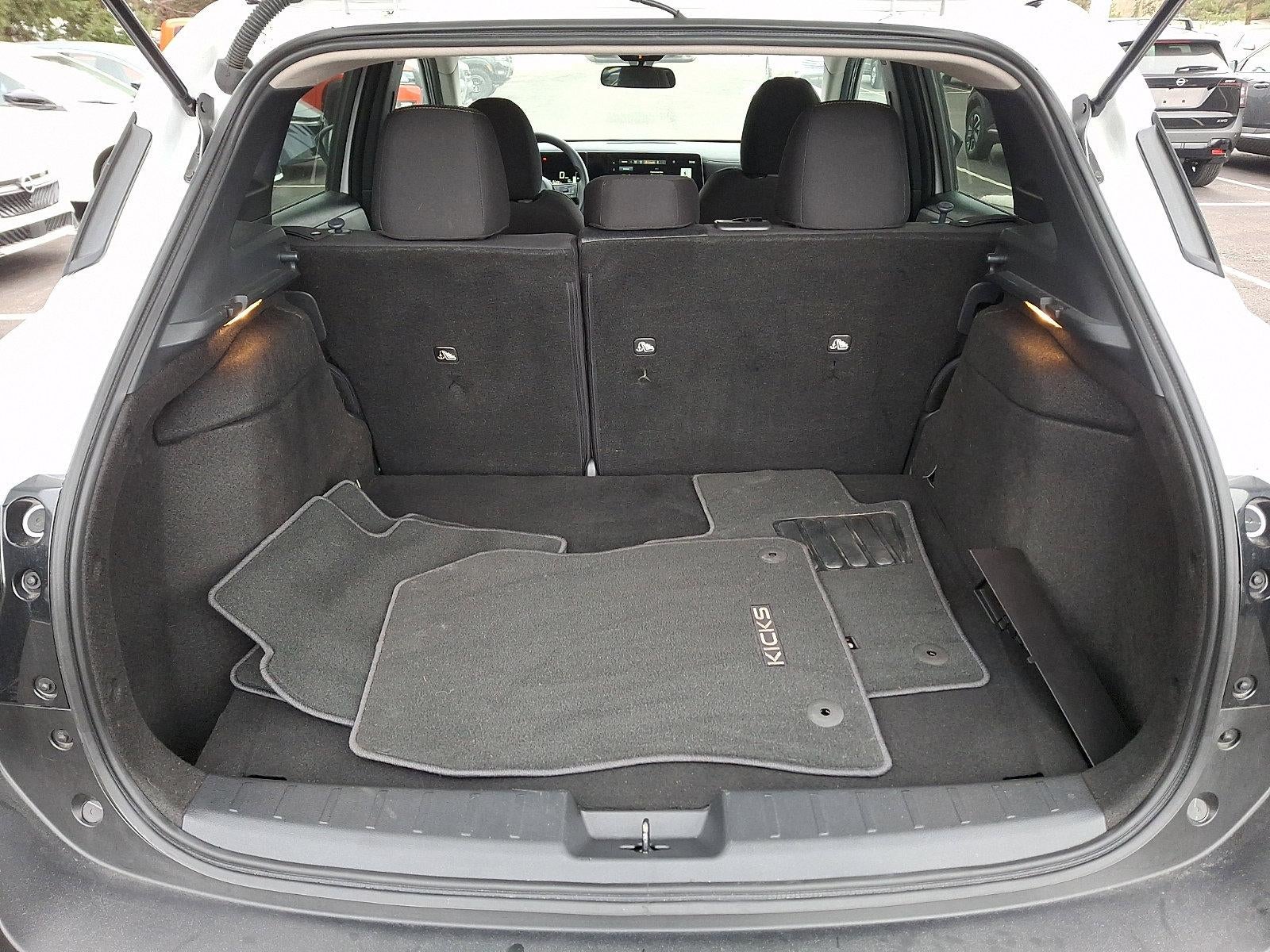 2025 Nissan Kicks SV