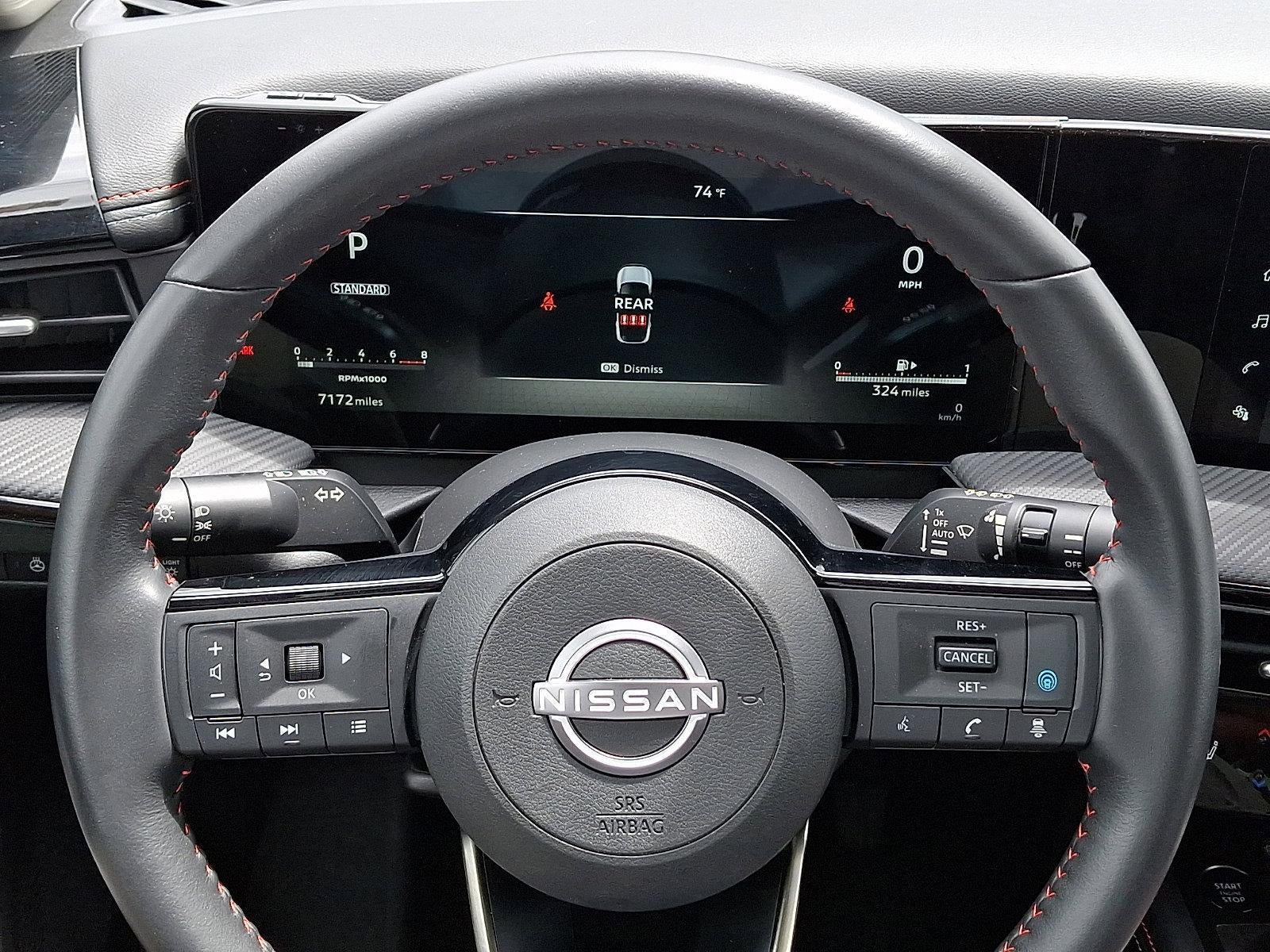 2025 Nissan Kicks SR