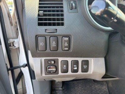 2015 Toyota Tacoma 4WD Double Cab Short Bed V6 Automatic (Natl)
