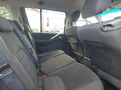 2011 Nissan Pathfinder 4WD 4dr V6 SV