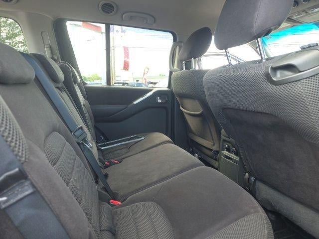 2011 Nissan Pathfinder 4WD 4dr V6 SV