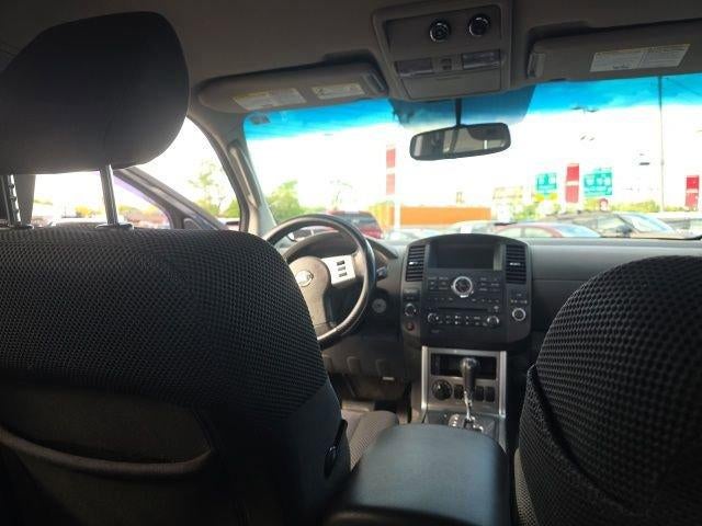 2011 Nissan Pathfinder 4WD 4dr V6 SV