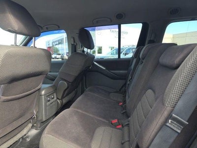 2011 Nissan Pathfinder 4WD 4dr V6 SV