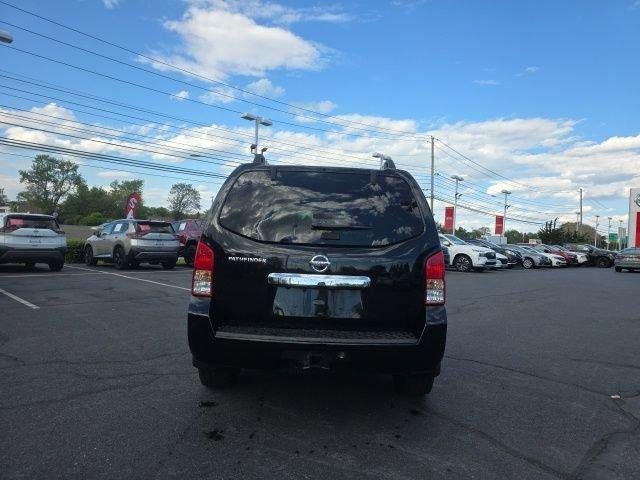 2011 Nissan Pathfinder 4WD 4dr V6 SV