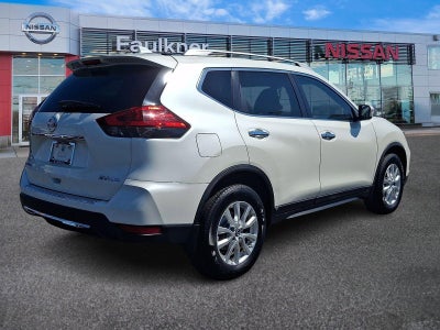2017 Nissan Rogue SV