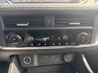 2023 Nissan Rogue AWD SV