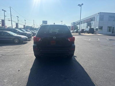 2020 Nissan Pathfinder 4x4 SL