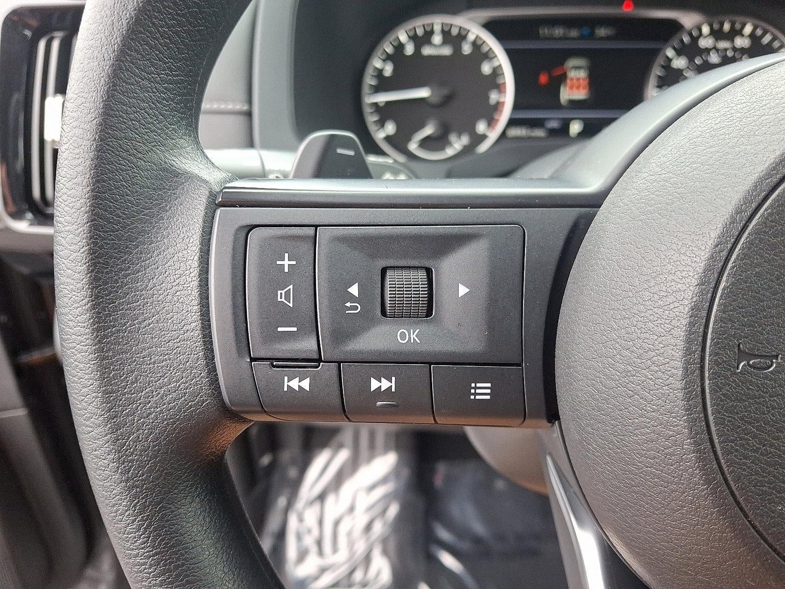 2025 Nissan Pathfinder S