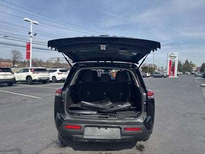 2024 Nissan Pathfinder SV 2WD