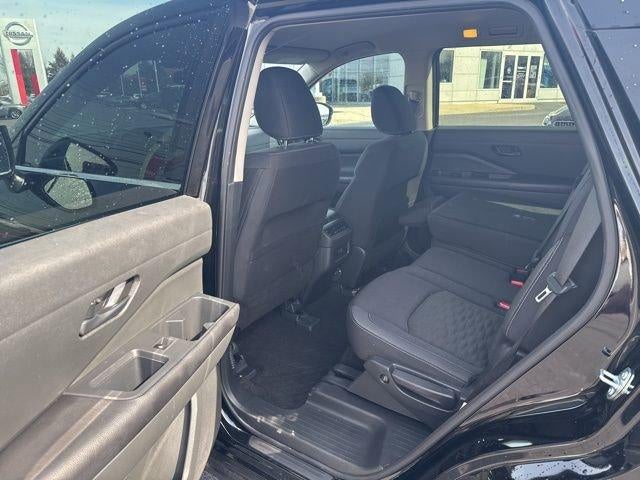 2024 Nissan Pathfinder SV 2WD