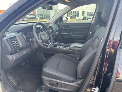 2024 Nissan Pathfinder SV 2WD