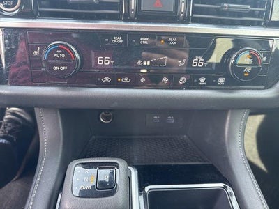 2024 Nissan Pathfinder SV 2WD