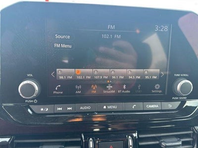 2024 Nissan Pathfinder SV 2WD