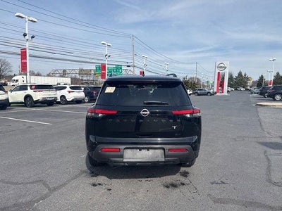 2024 Nissan Pathfinder SV 2WD