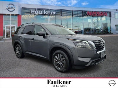 2024 Nissan Pathfinder SV