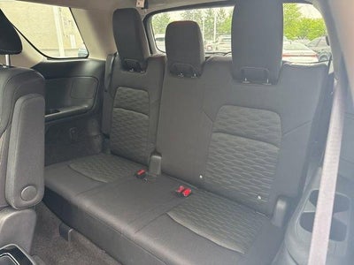 2023 Nissan Pathfinder SV