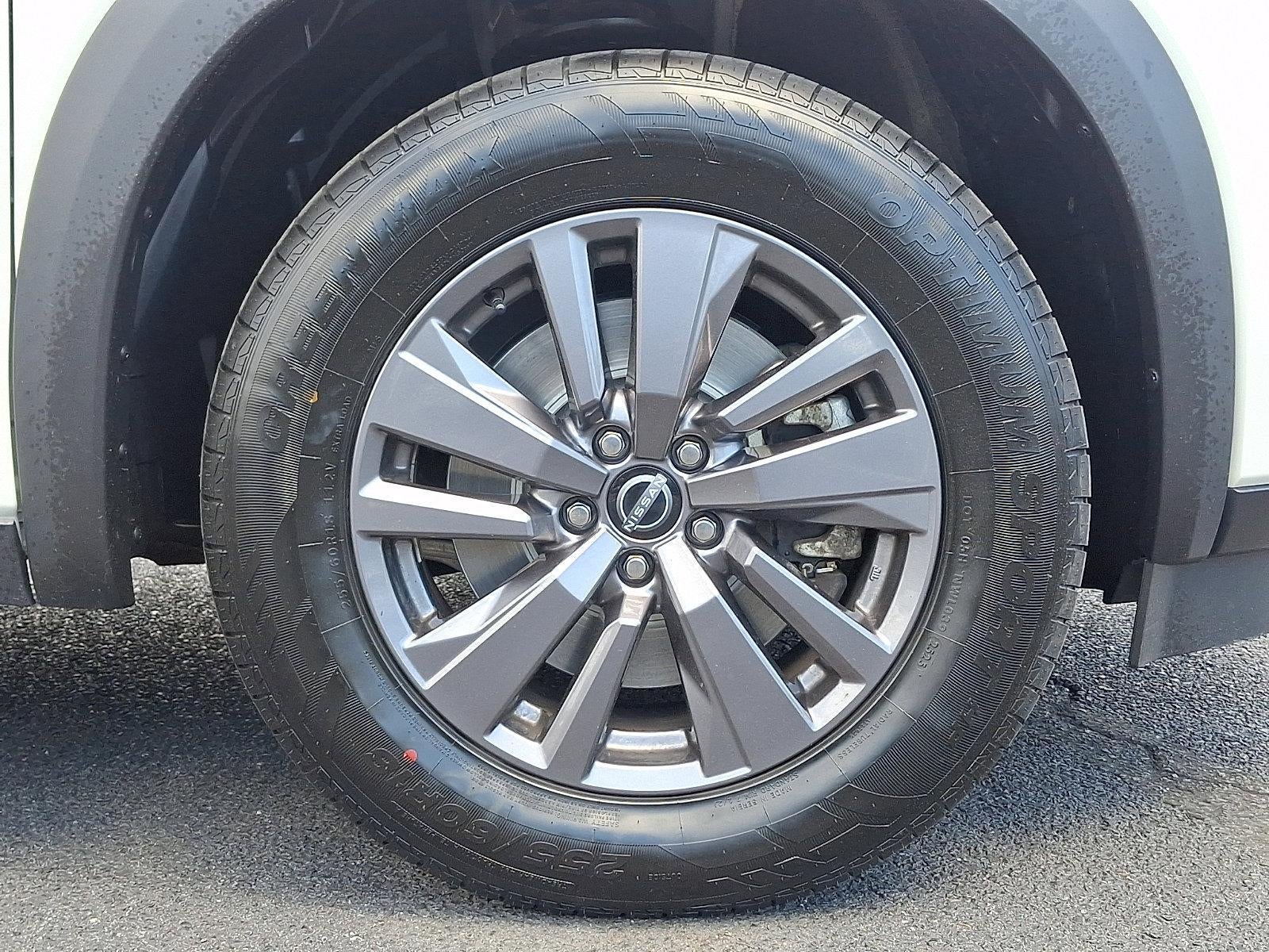 2023 Nissan Pathfinder SV