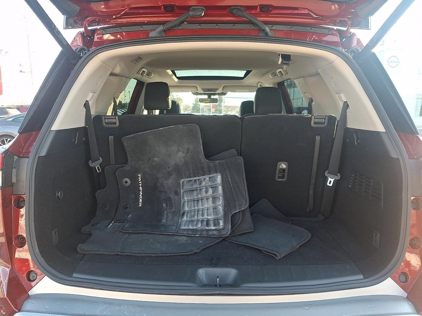 2024 Nissan Pathfinder SL