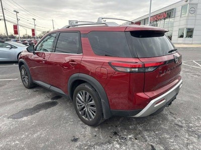 2024 Nissan Pathfinder SL