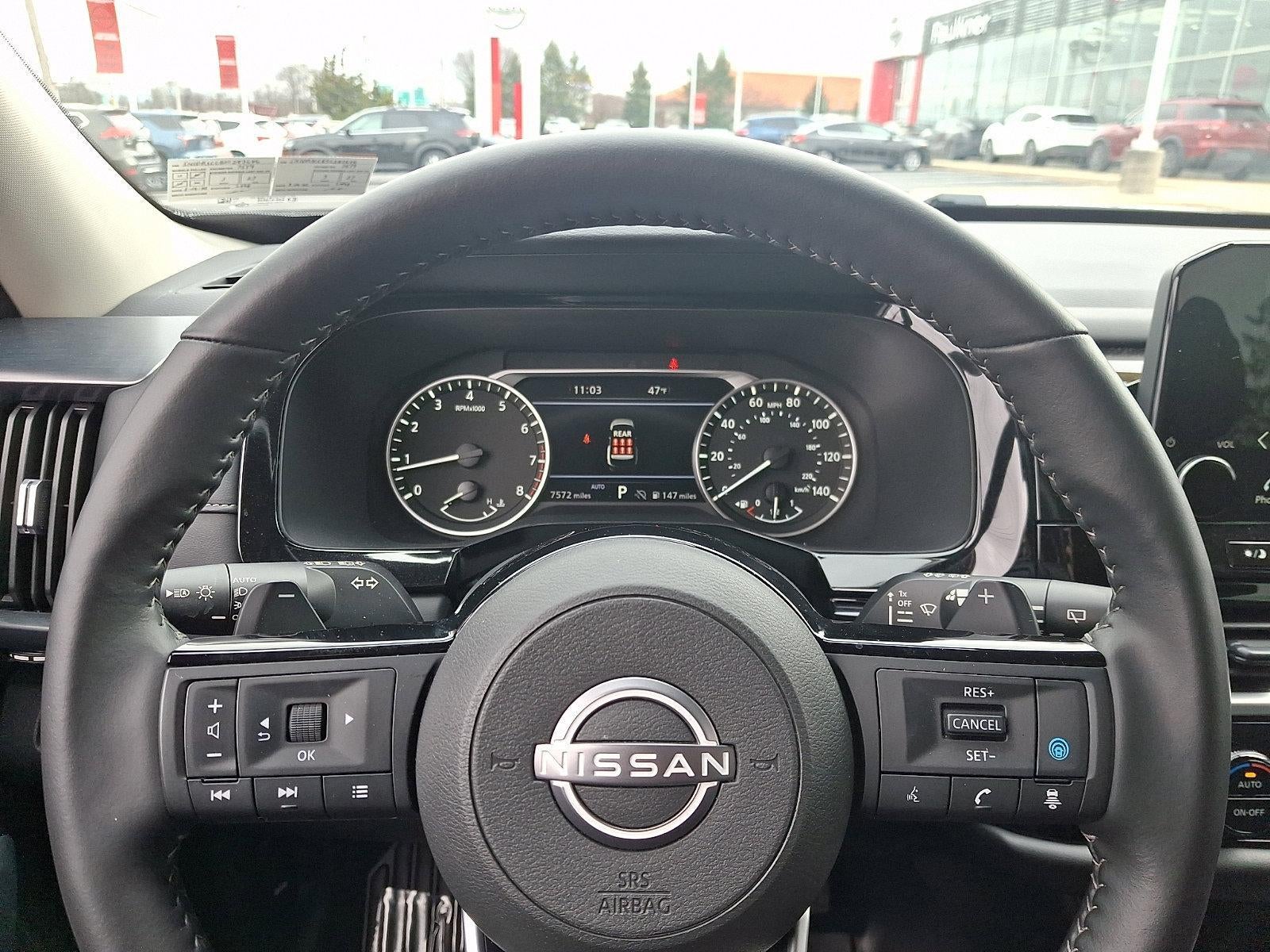 2025 Nissan Pathfinder SL