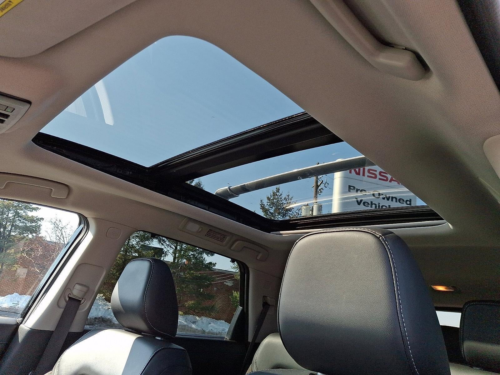 2023 Nissan Pathfinder SL 4WD