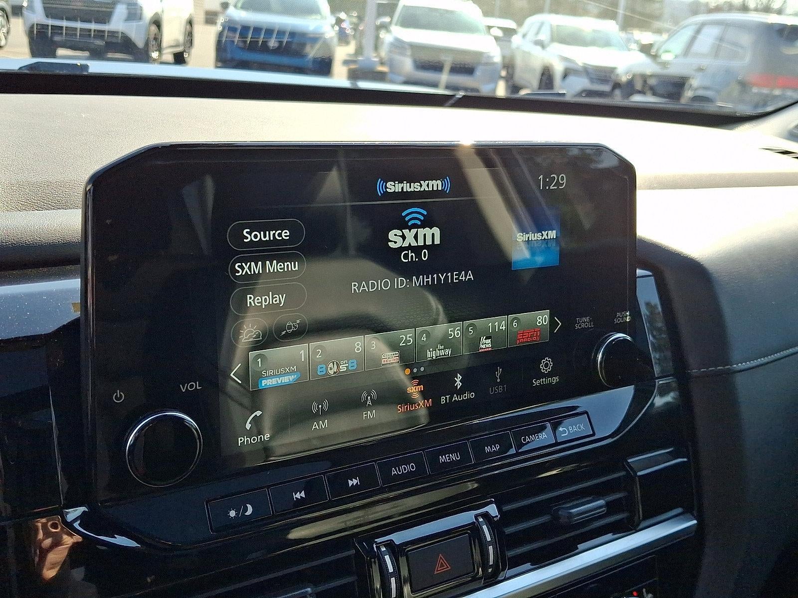 2023 Nissan Pathfinder SL 4WD