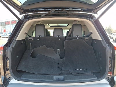 2023 Nissan Pathfinder SL 4WD