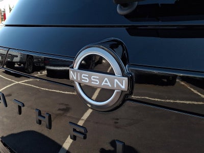 2023 Nissan Pathfinder SL 4WD