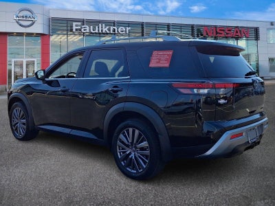 2023 Nissan Pathfinder SL 4WD