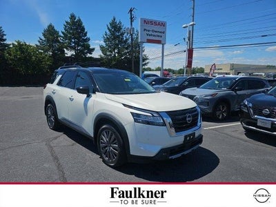 2024 Nissan Pathfinder SL 4WD