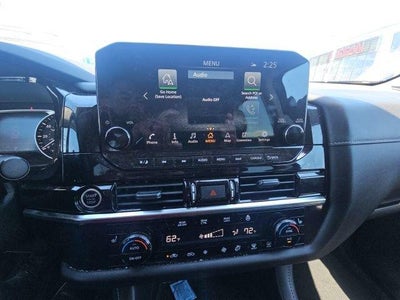 2024 Nissan Pathfinder SL 4WD