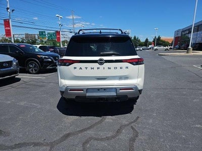 2024 Nissan Pathfinder SL 4WD
