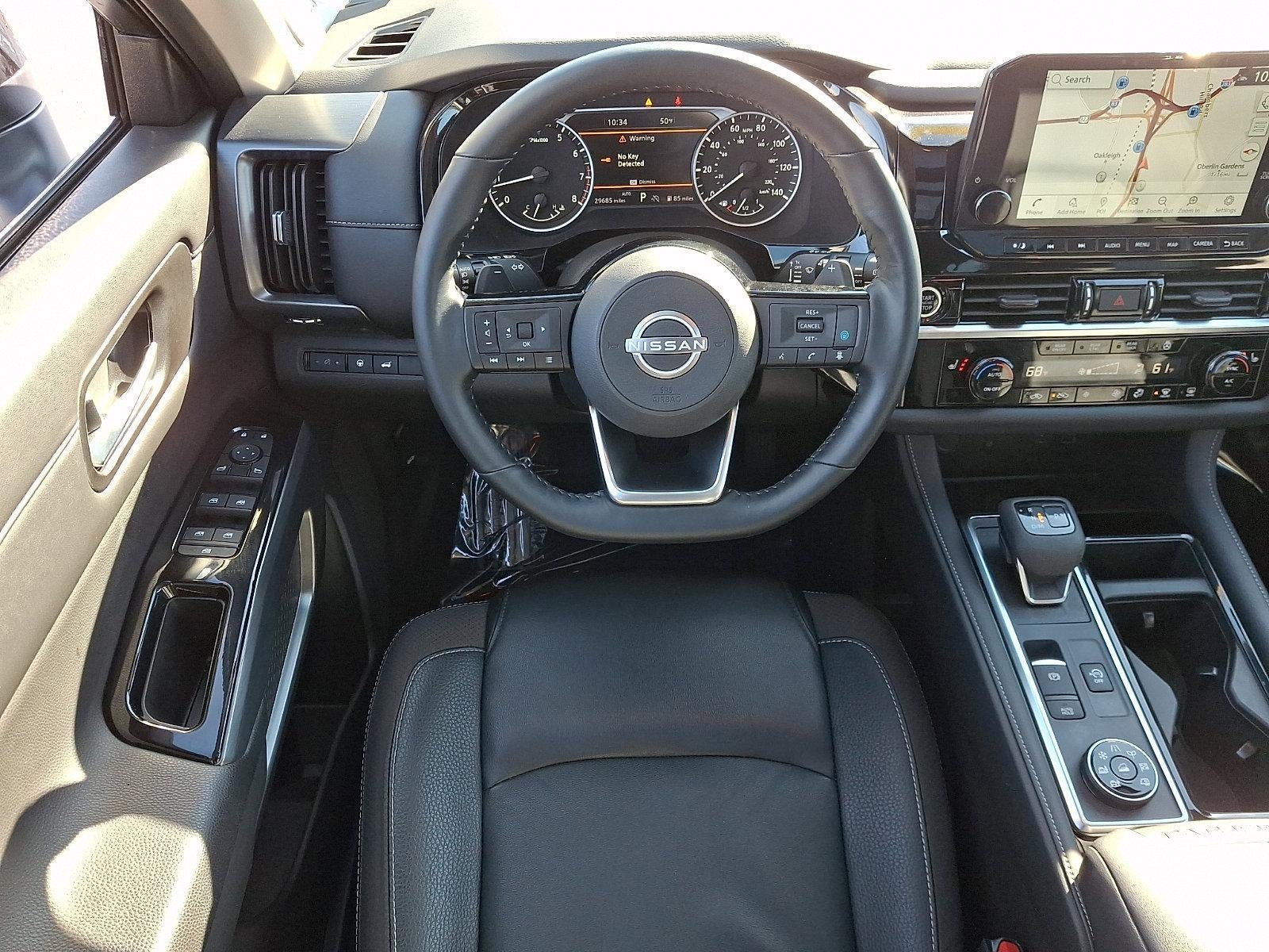 2023 Nissan Pathfinder SL