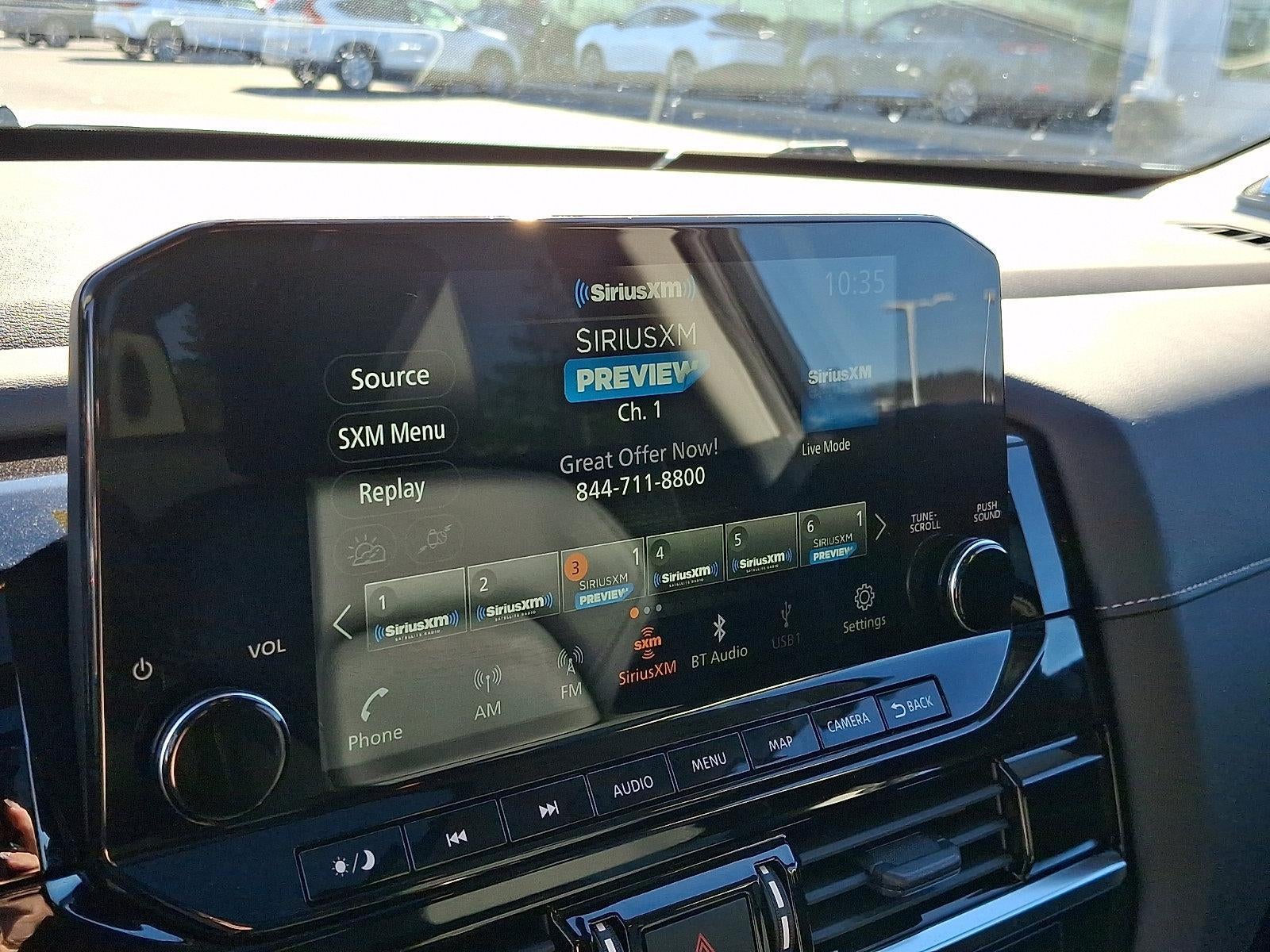 2023 Nissan Pathfinder SL